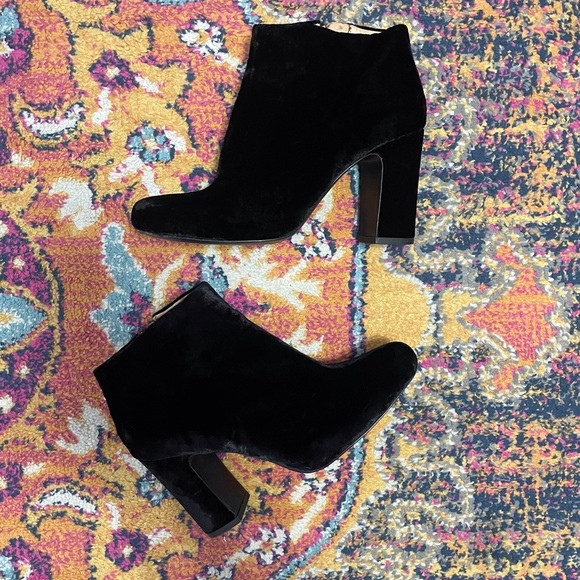 Madewell Shoes - Velvet Nealy Bootie